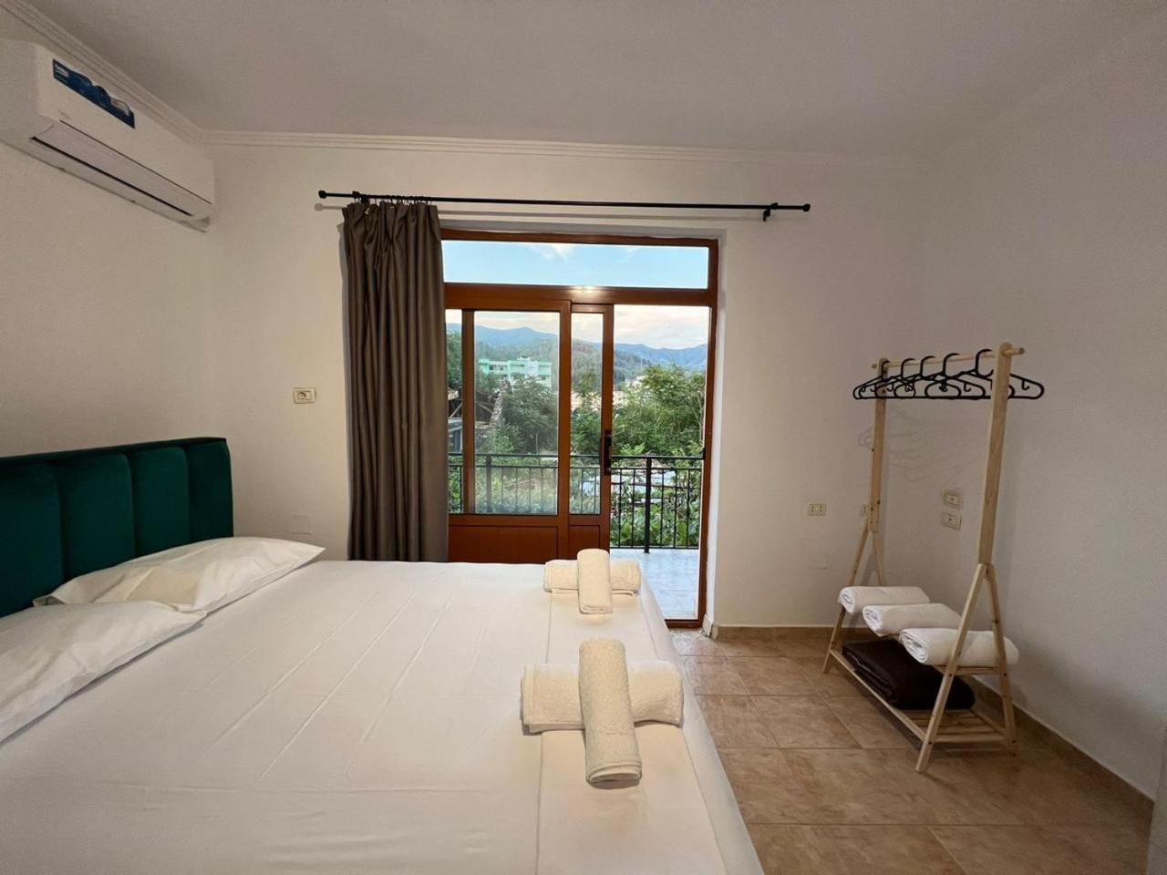 Përmet Sajmir Suites מראה חיצוני תמונה